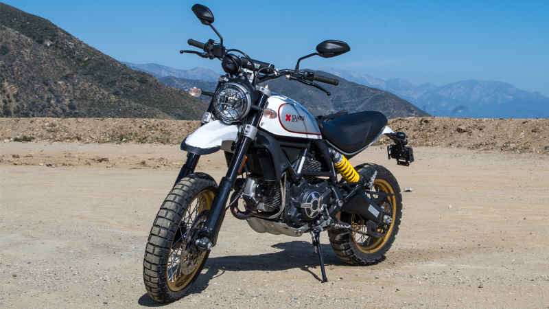 Illustration for article titled The Ducati Scrambler Desert Sled Is Fun To Ride But It's Best At Looking Cool